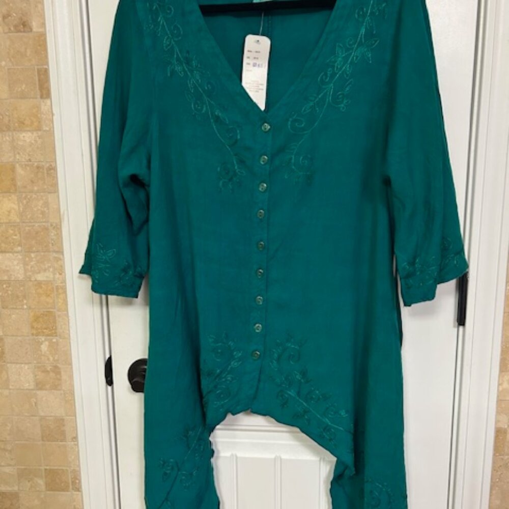 Advance Apparels Green Plus Size Blouse | Size 3X/4X | New with Tags